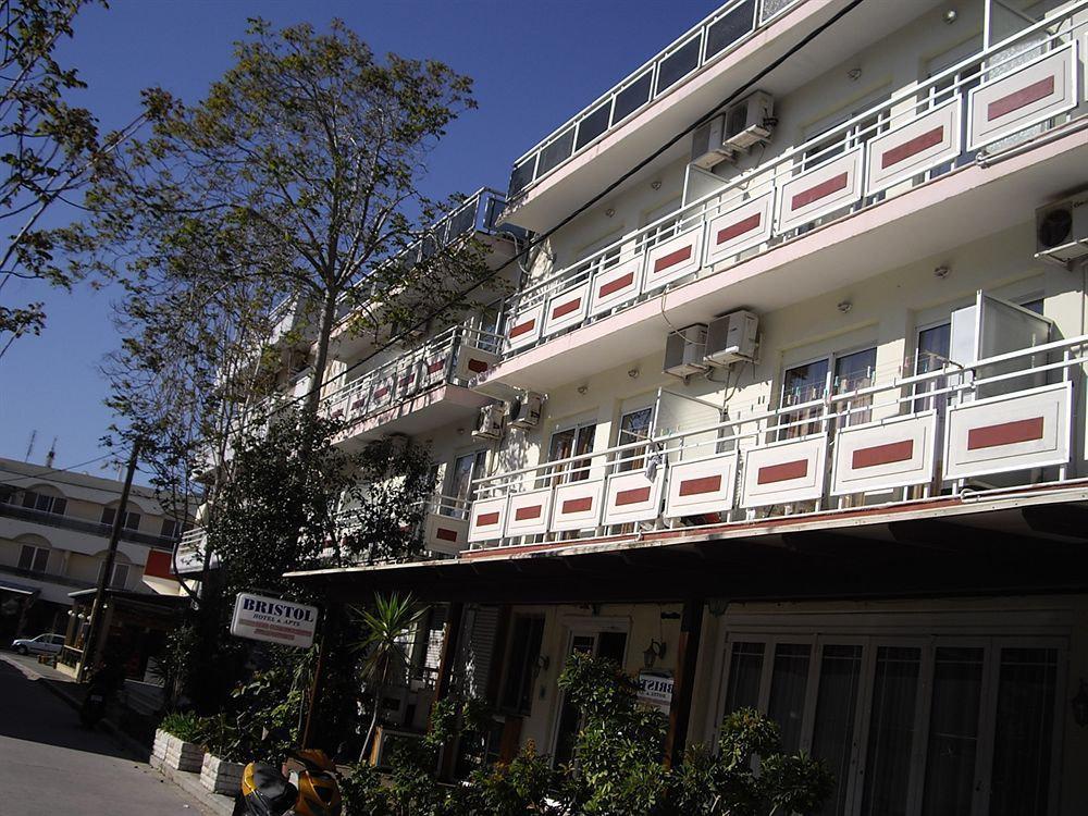 Bristol Apartments Cidade de Kos Exterior foto